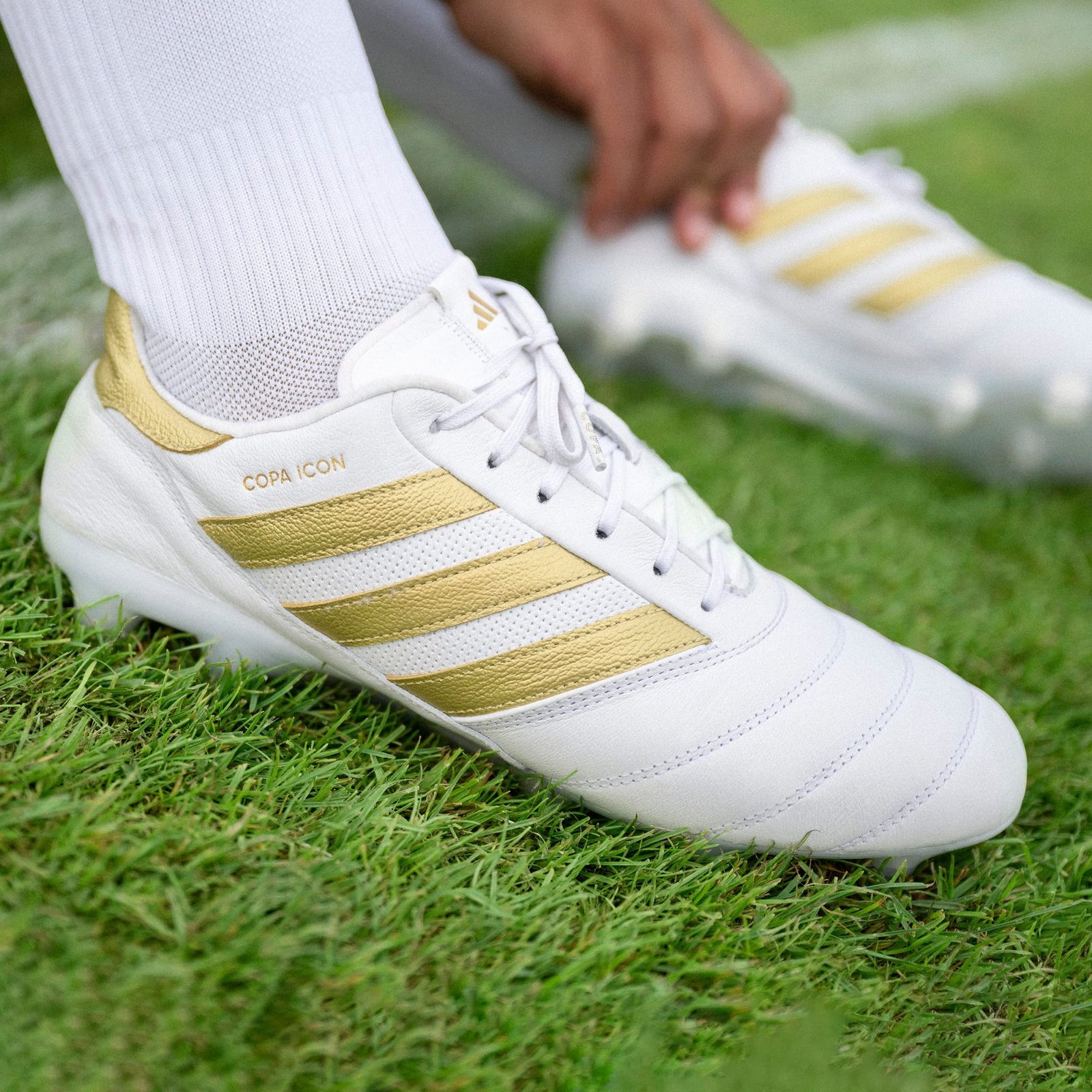 Adidas Copa Mundial.1 FG - Cloud White / Gold Metallic / Cloud