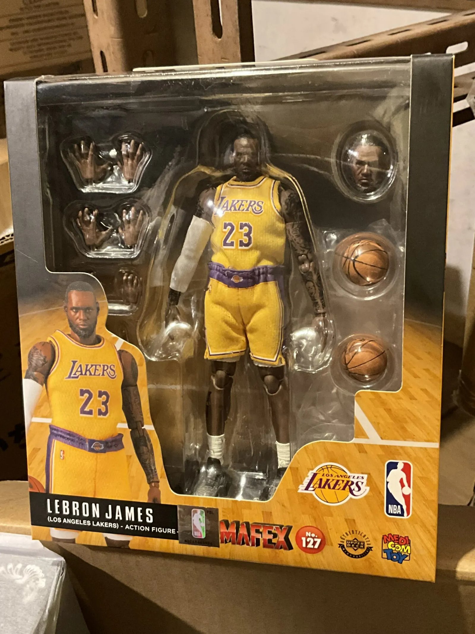 Medicom Toy MAFEX No.127 LeBron James 勒邦占士- 福利模型Fook Le Model