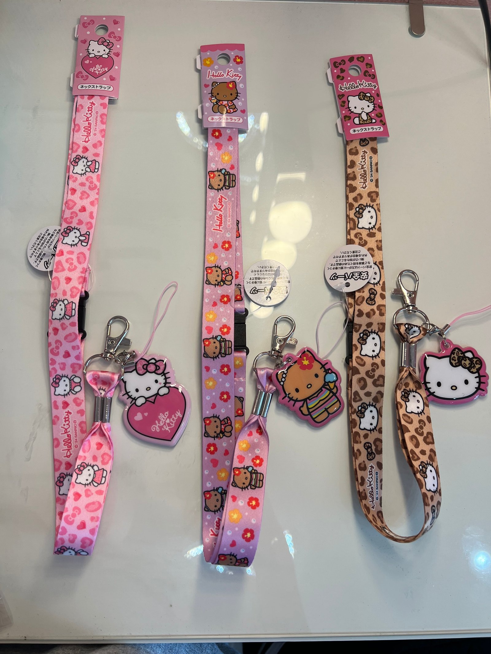 ハローキティ 90sﾈｯｸｽﾄﾗｯﾌﾟ | 株式会社Ache