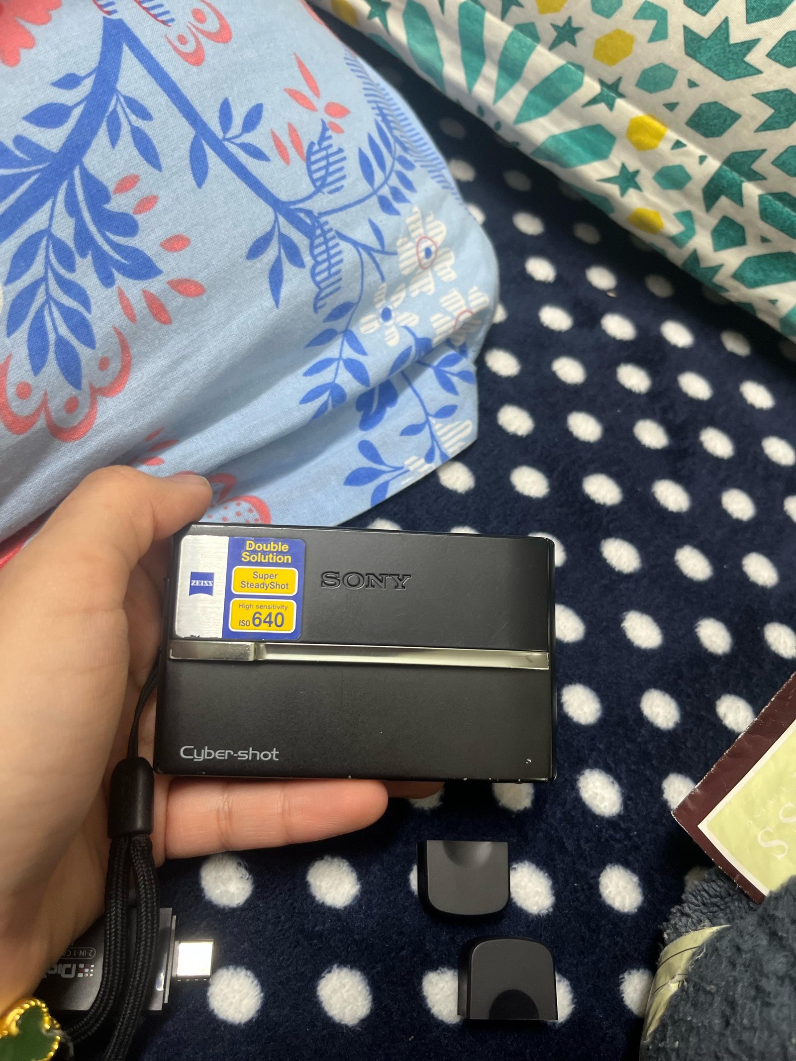 やあ、誰か教えてくれない？Sony Cyber-shot DSC-T9 からスマホに写真