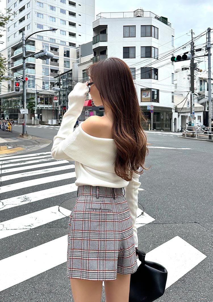 Off shoulder knit top LD039 – LUDICRUM