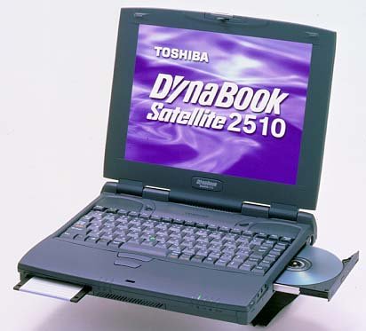 東芝、A4ノートの新機種と「SS 3010」のアプリ搭載モデル