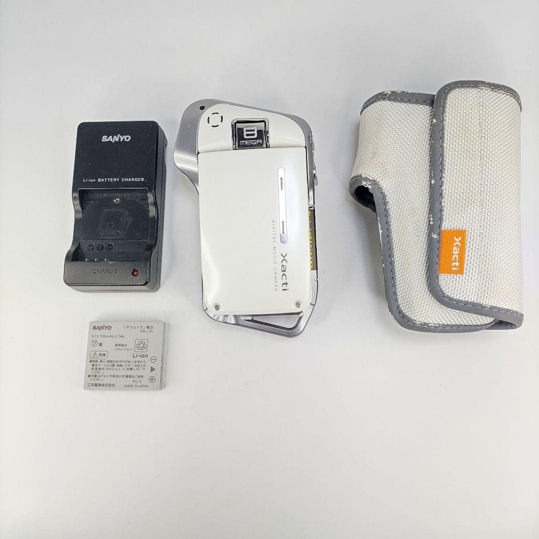 【動作品】美品✨SANYO Xacti DMX-CA8 デジタルムービーカメラ Amazon | SANYO 防水デジタルムービーカメラ Xacti (ザクティ) DMX-CA8
